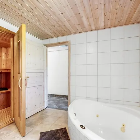 בית נופש Marlise - 2-5km From The Sea By Interhome Nørre Nebel